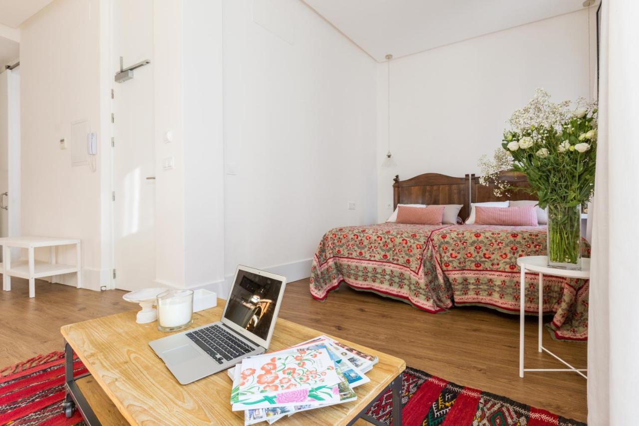 Sevilla Home Center Suites Εξωτερικό φωτογραφία